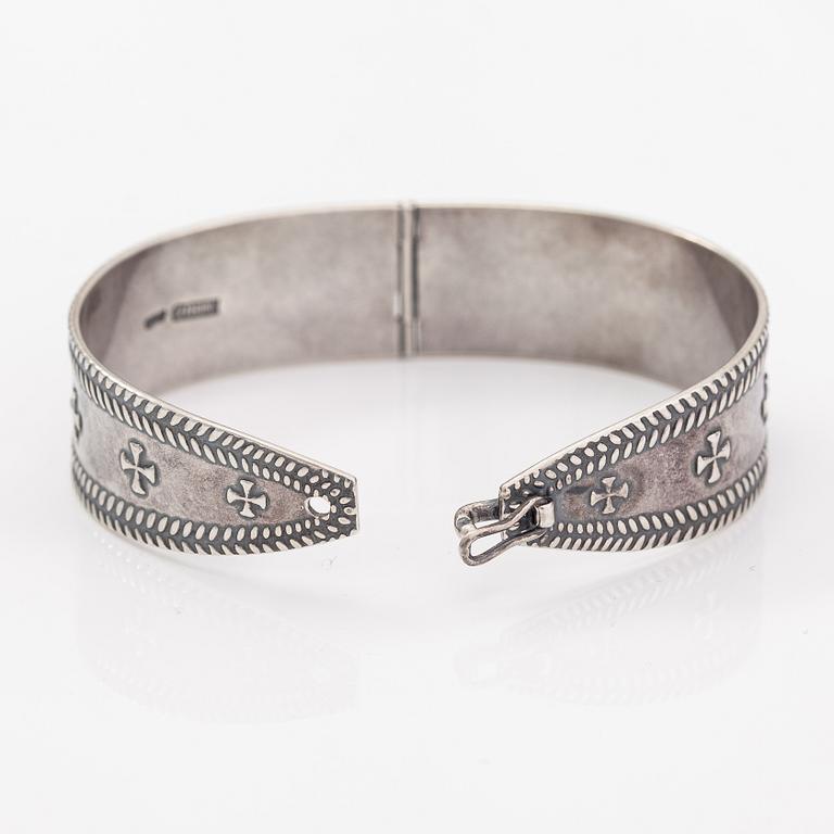 A sterling silver bracelet, model 208. Kalevala Koru, Helsinki 1997.