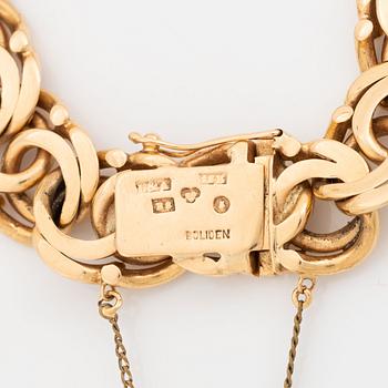 18K gold bracelet.
