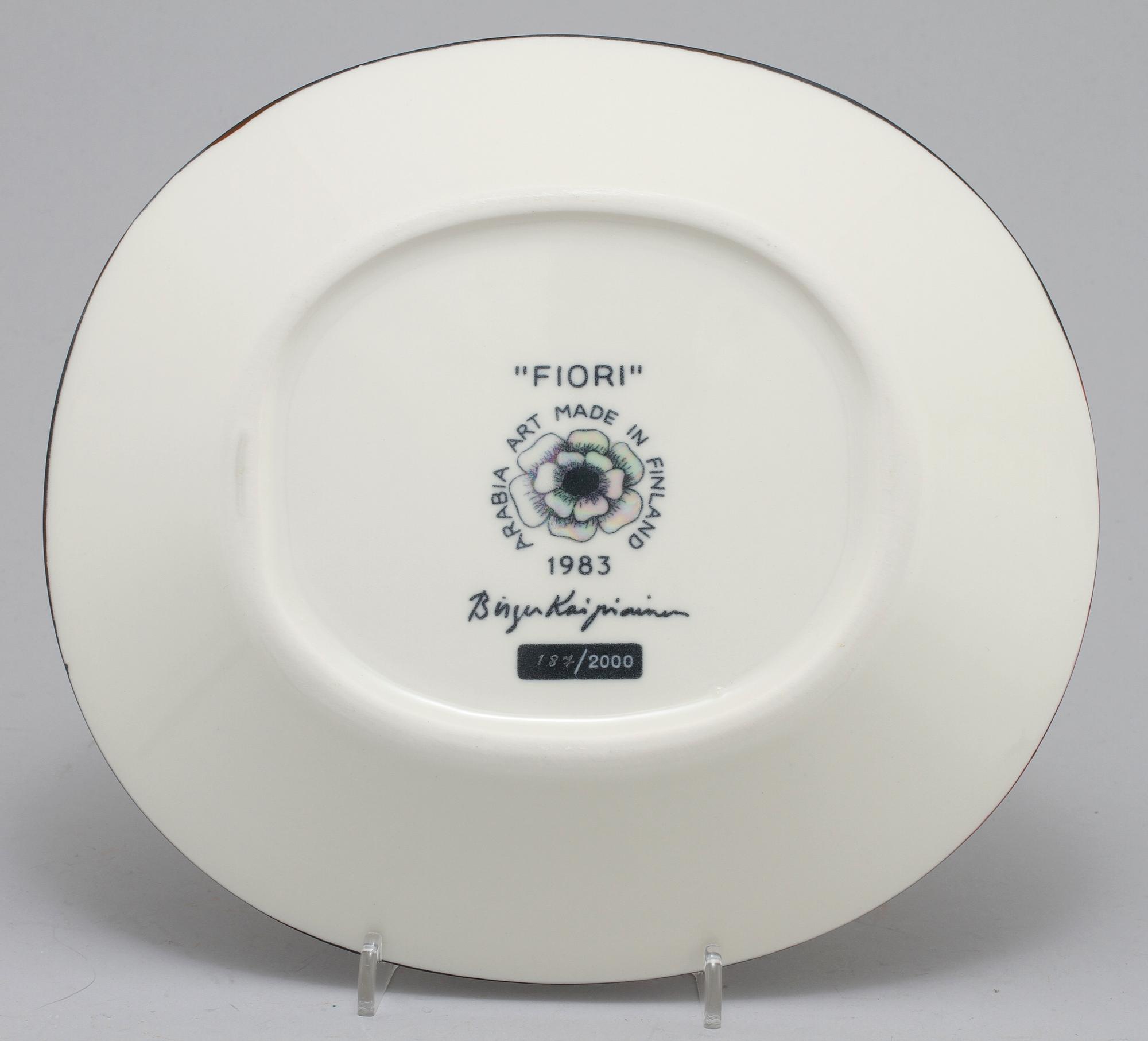 FAT, porslin, "Fiori", Birger Kaipianinen, Arabia, sign o numr 187/2000, 1983.