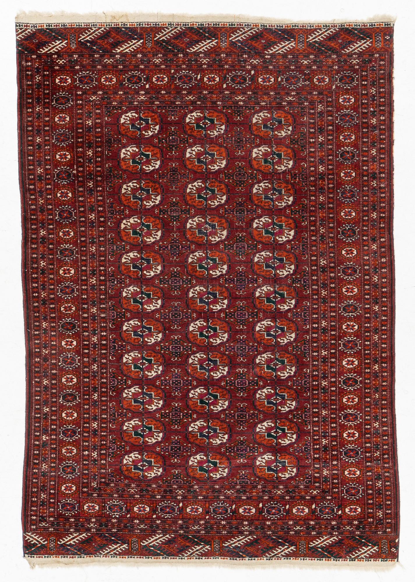 A semi-antique rug, Tekke, ca. 162 x 112 cm.
