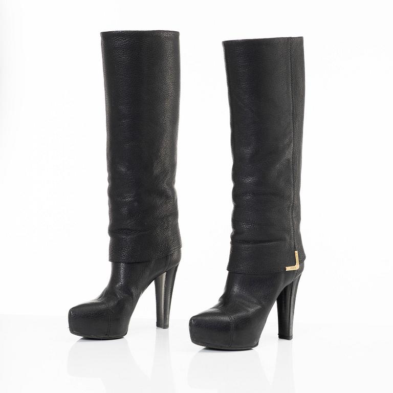 Louis Vuitton, boots, "Queen Grained Leather High Boots", size 37.