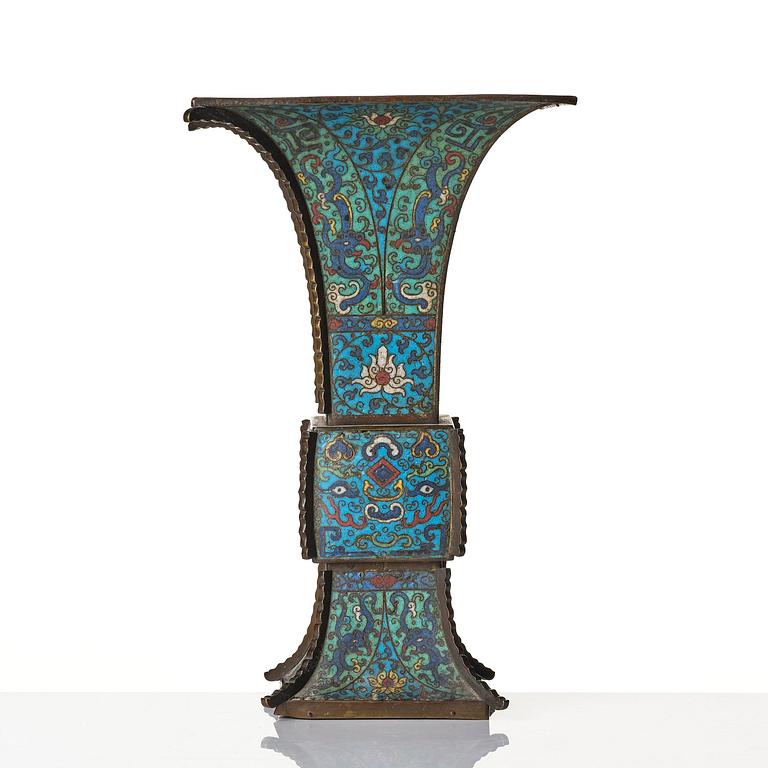 An archaistic cloisonné enamel vase, Gu, late Ming dynasty (1368-1644).