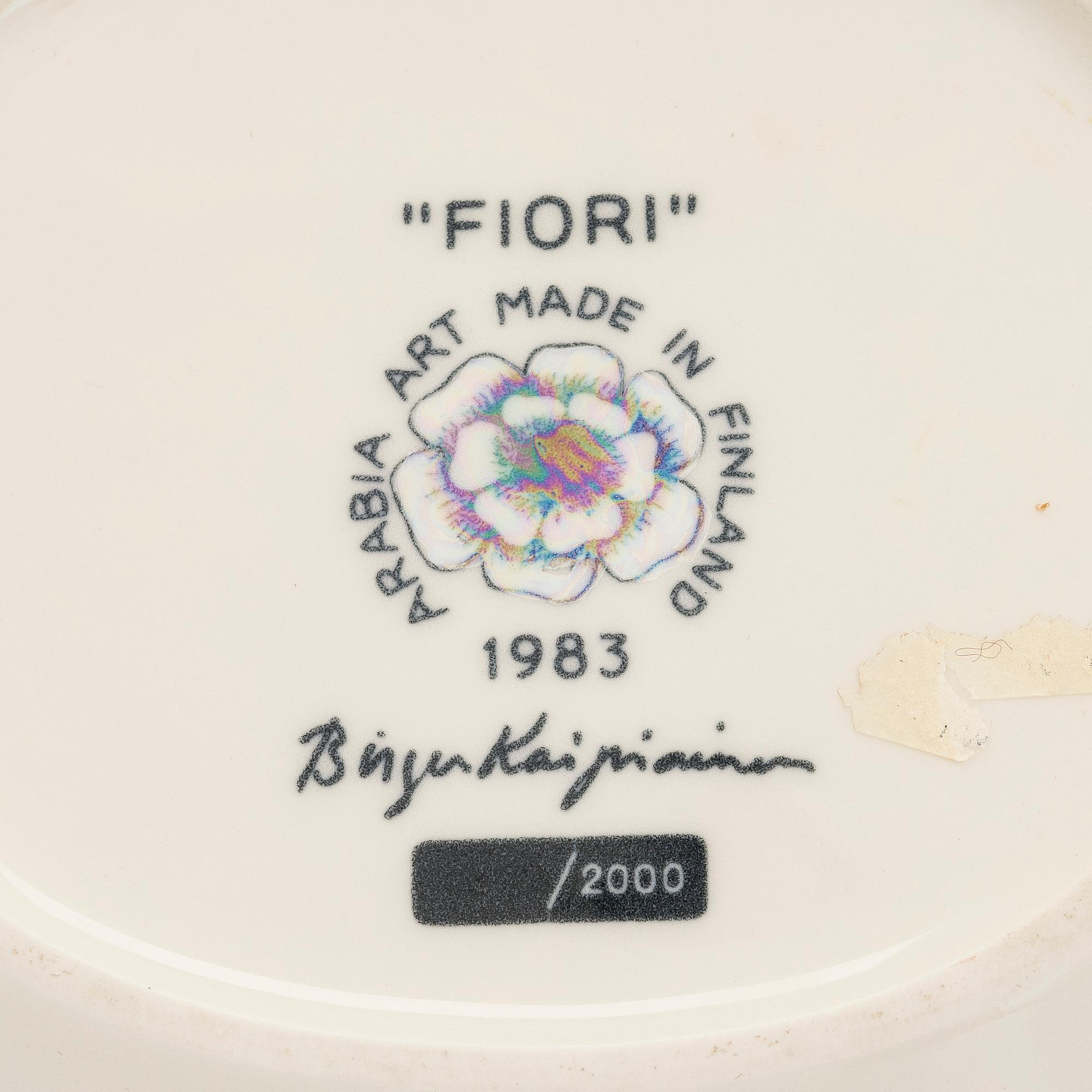 Birger Kaipiainen, a ceramic 'Fiori dish', marked Birger Kaipiainen, Arabia art made in Finland 1983, 1212/2000.
