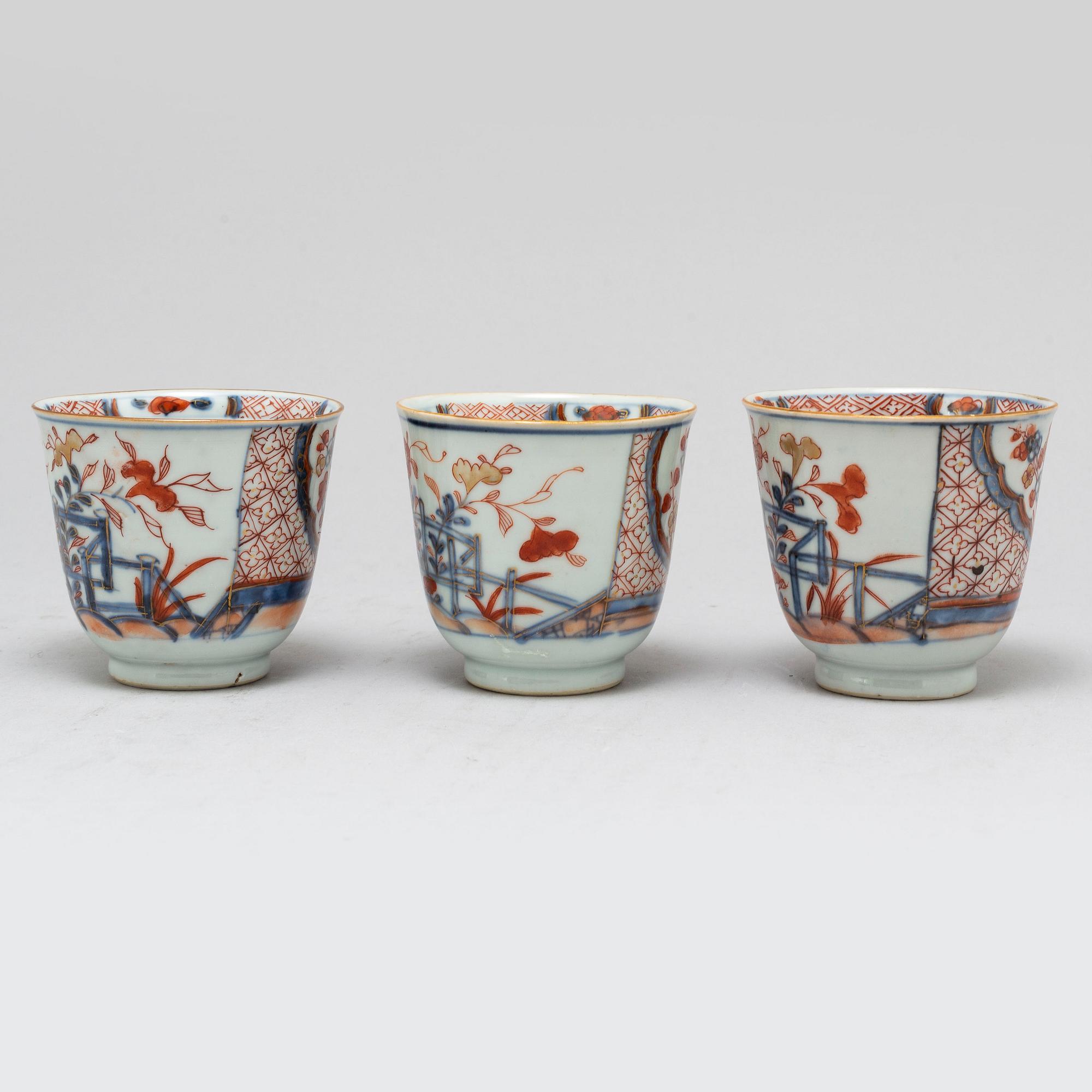A set of three cups with two stands, Qing dynasty, 18th Century.