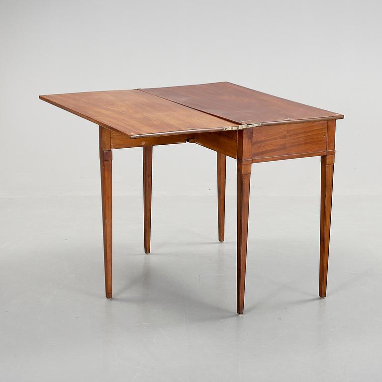 SPELBORD, sengustavianskt, Johan Petter Berg (mästare och hovschatullmakare i Stockholm 1802-16).