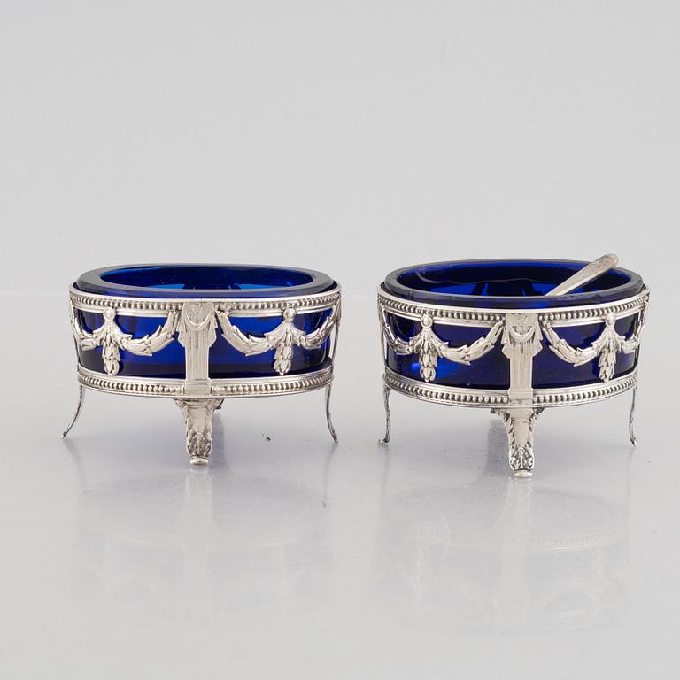 Saltkar, ett par, silver, Stockholm, 1787, Sengustavianska.