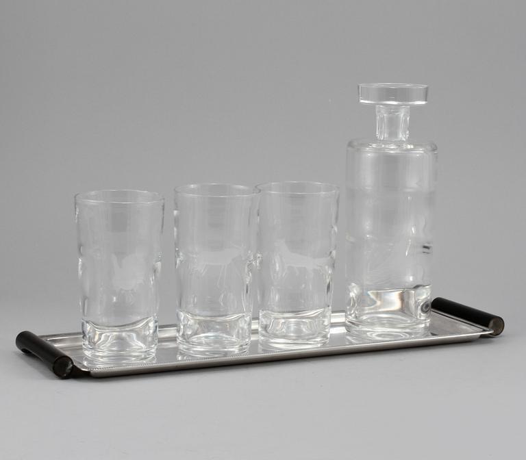 BRICKA samt GLAS, 5 delar, glas och vitmetall, Kosta och GAB, glas daterat 1937?.
