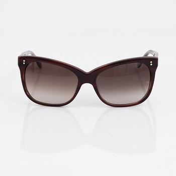 Oliver Goldsmith, a pair of sunglasses.