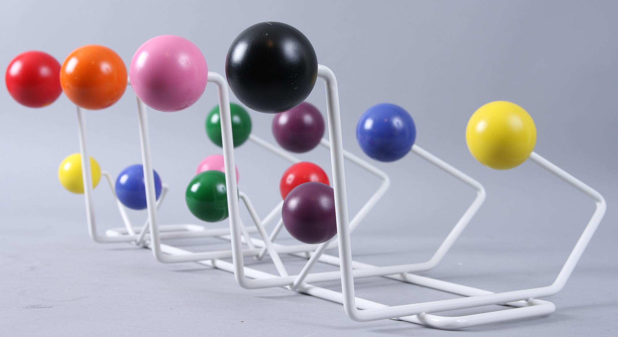 KLÄDHÄNGARE, metall, "Hang it all", efter Charles & Ray Eames, 2000-tal.