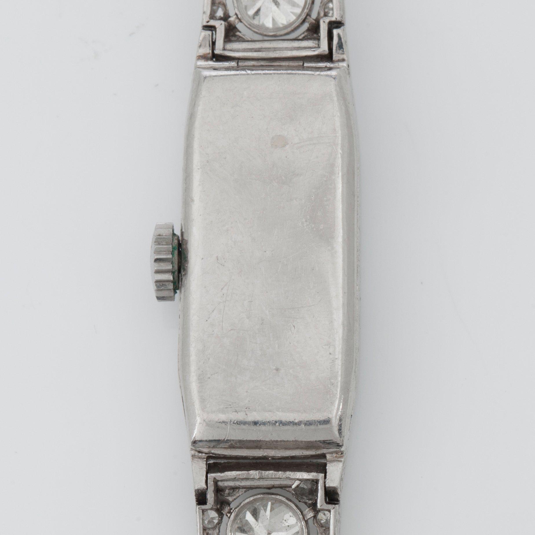 DAMUR, Mido. Manuell. 10 x 23 mm. 1930-tal.