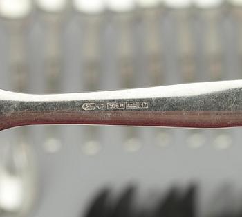 MATBESTICK, 77 st, silver, "Marski" Tapio Wirkkala. Kultakeskus, Tavastehus. 1962-72. Tot. vikt ca 3880 g.