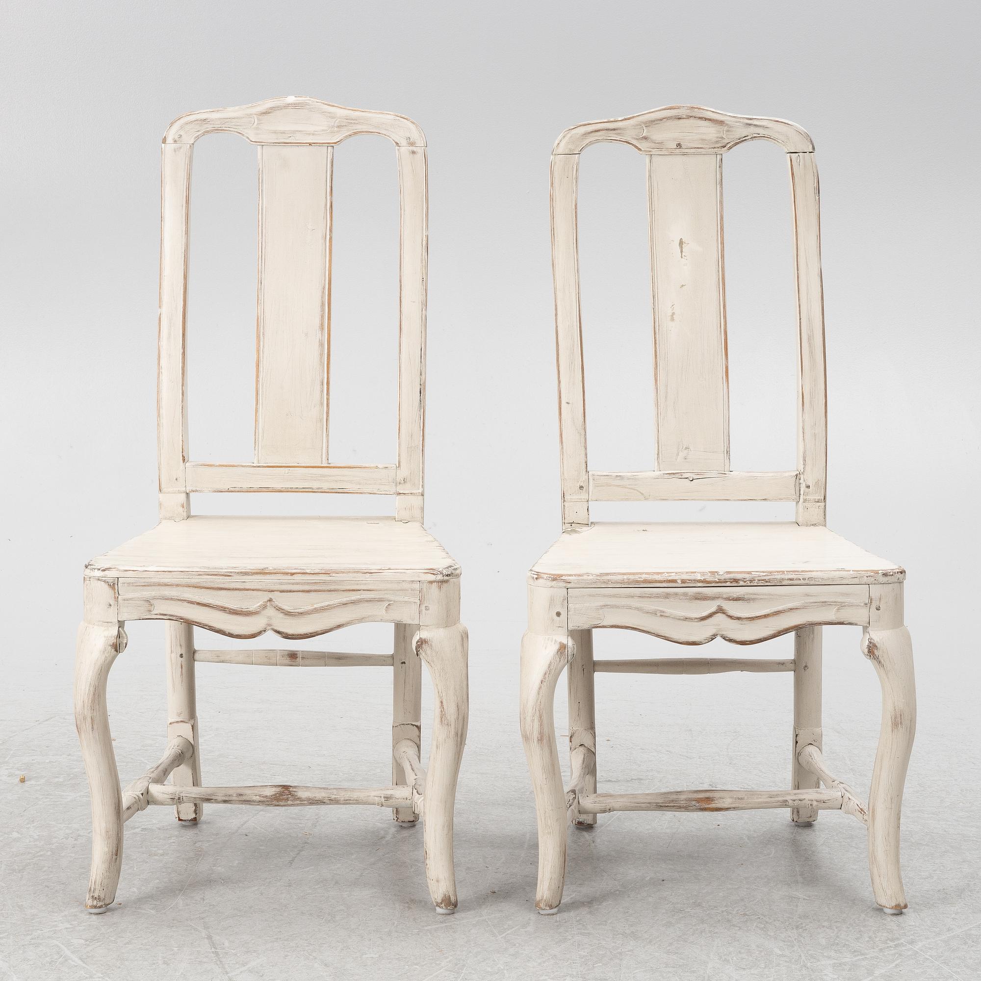 A pair of late Baroque chairs, 18th century.