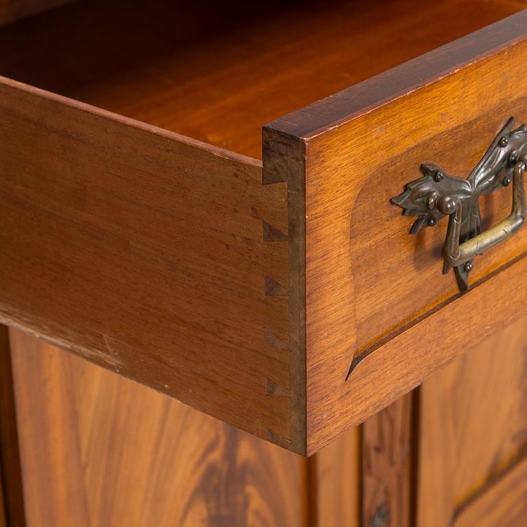 Karl Tirén, Senkki, A.B Naeslunds Möbelfabrik, Uumaja, n. 1901. Jugend.