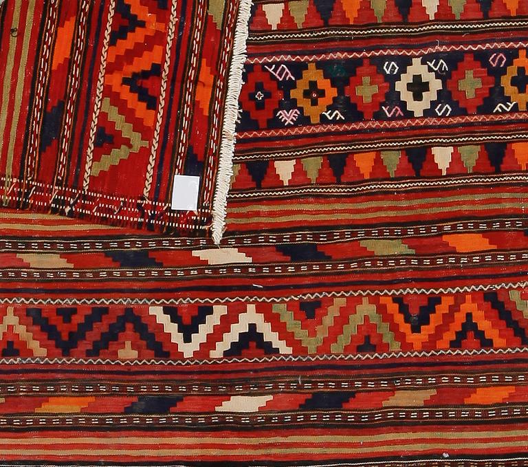 MATTA, Kelim Varamin, ca 245 x 165 cm.