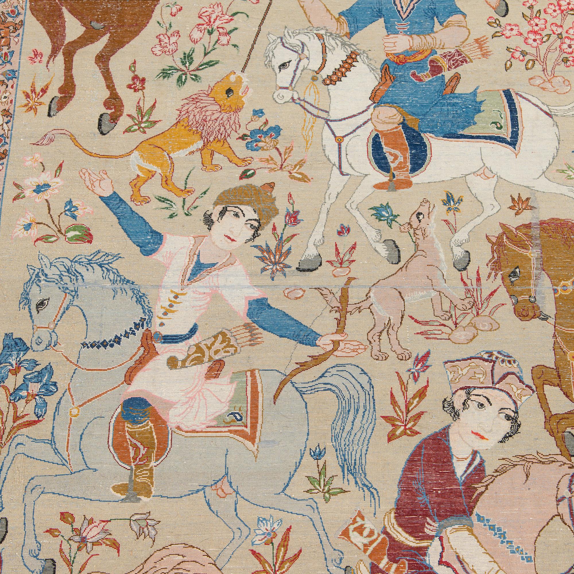 A semi-antique Isfahan rug, central Persia, approx. 243 x 151 cm.