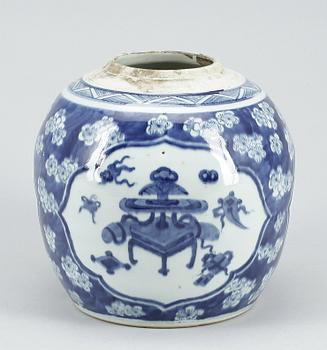 BOJAN, porslin, Kangxi-stil, Kina, sent 1800-tal.