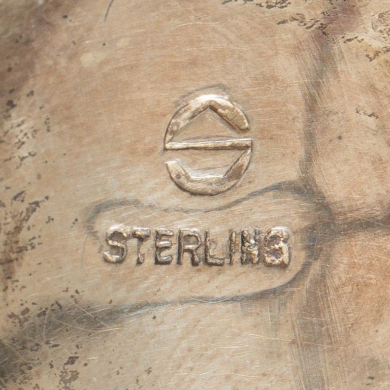 A group of salts and miniatures, part Japanese and Chinese, part silver, around 1900.