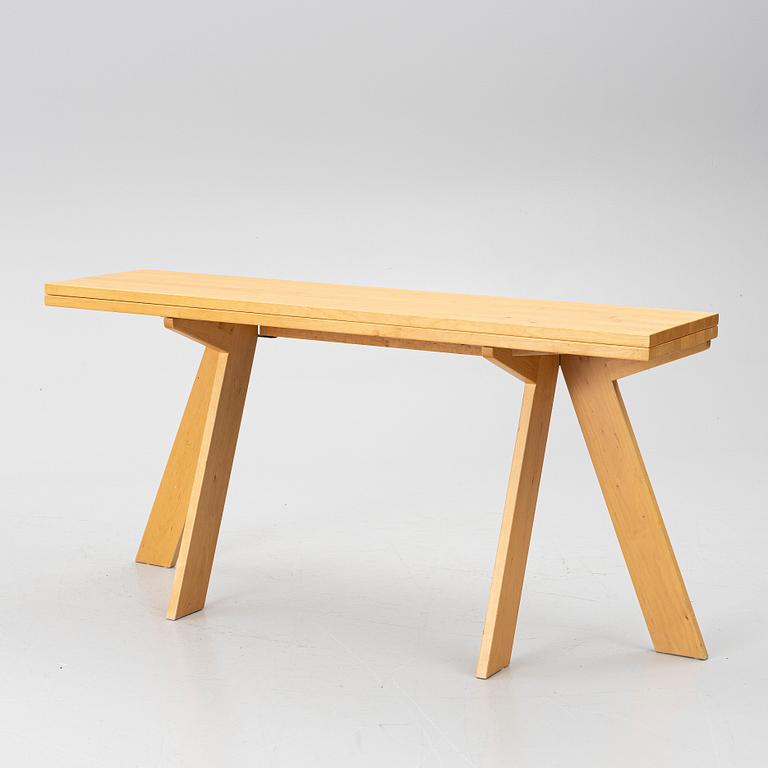 Börge Lindau & Bo Lindekrantz, A 'Simsalabim' table, Blå Station, ca 2000.