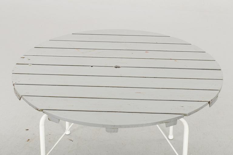 TRÄDGÅRDSMÖBLEMANG, 5 delar, 1900-talets andra hälft.