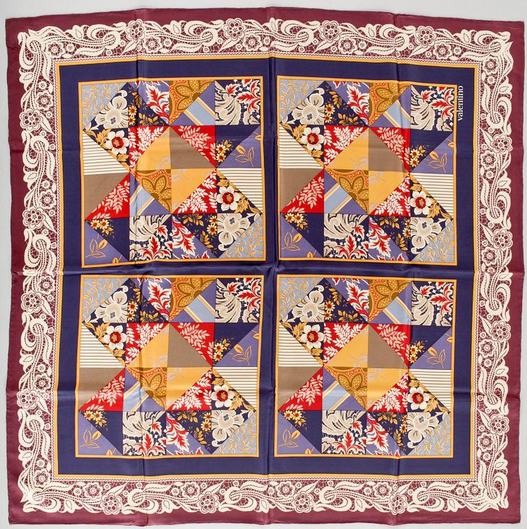 SCARVES, 3 st, silke, 1980/90-tal, bl a Hermès.