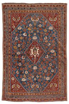 340. An antique Qashqai rug, ca 195 x 127 cm.