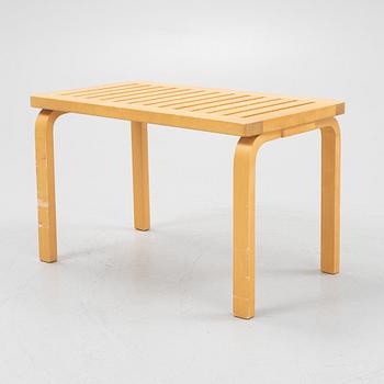 Alvar Aalto, bänk, modell 153B, Artek, Finland.