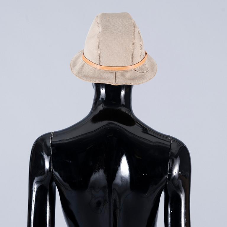 HATT, Prada.