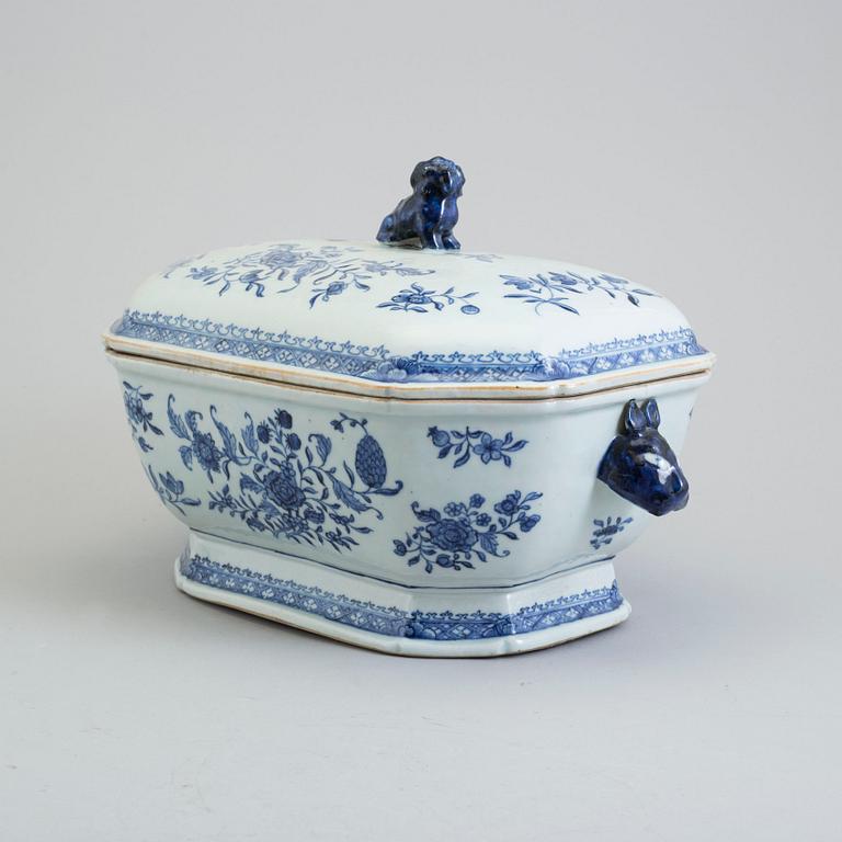 TERRIN med LOCK, kompaniporslin. Qingdynastin, Qianlong (1736-95).