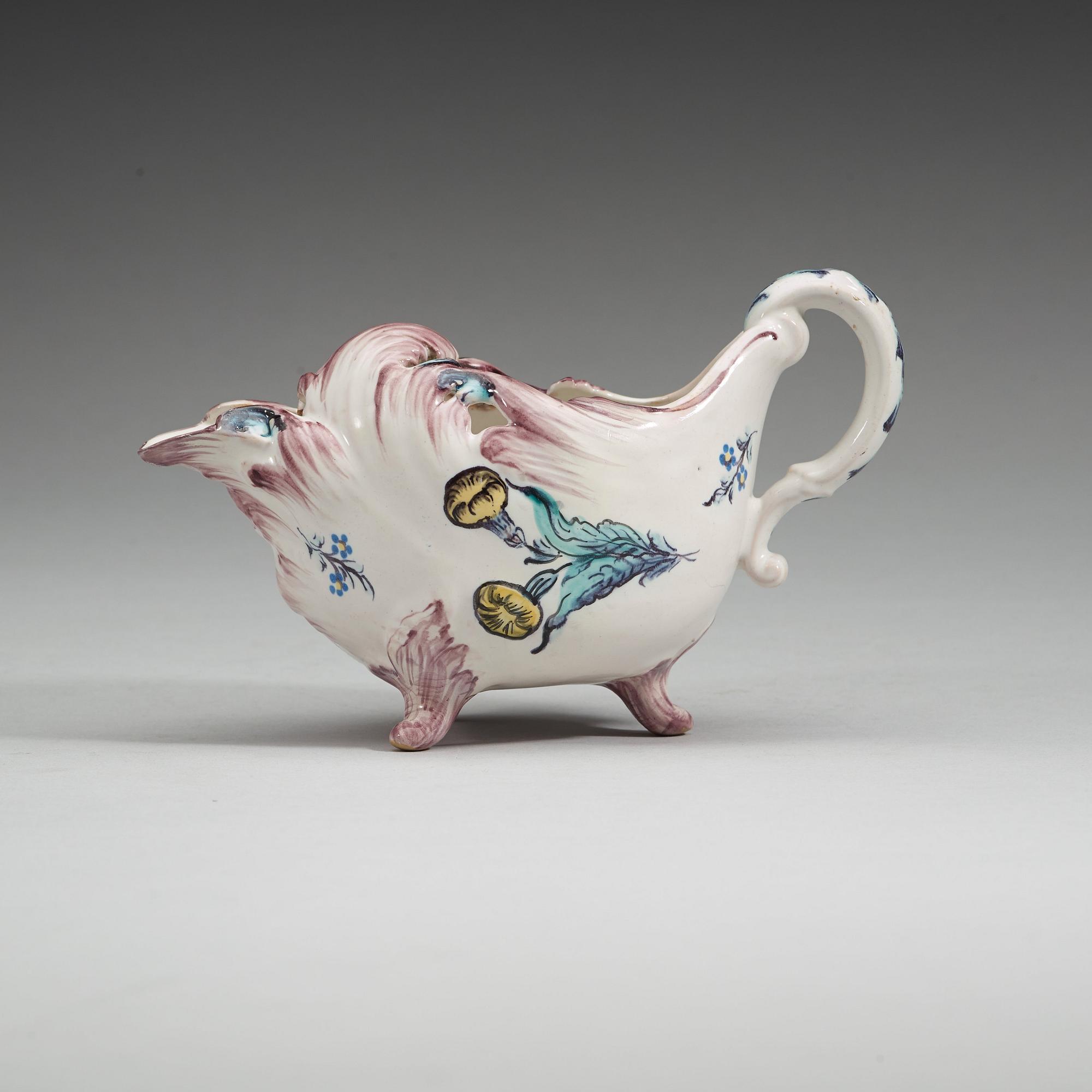A Swedish faience sauce boat, Rörstrand, 18th Century.