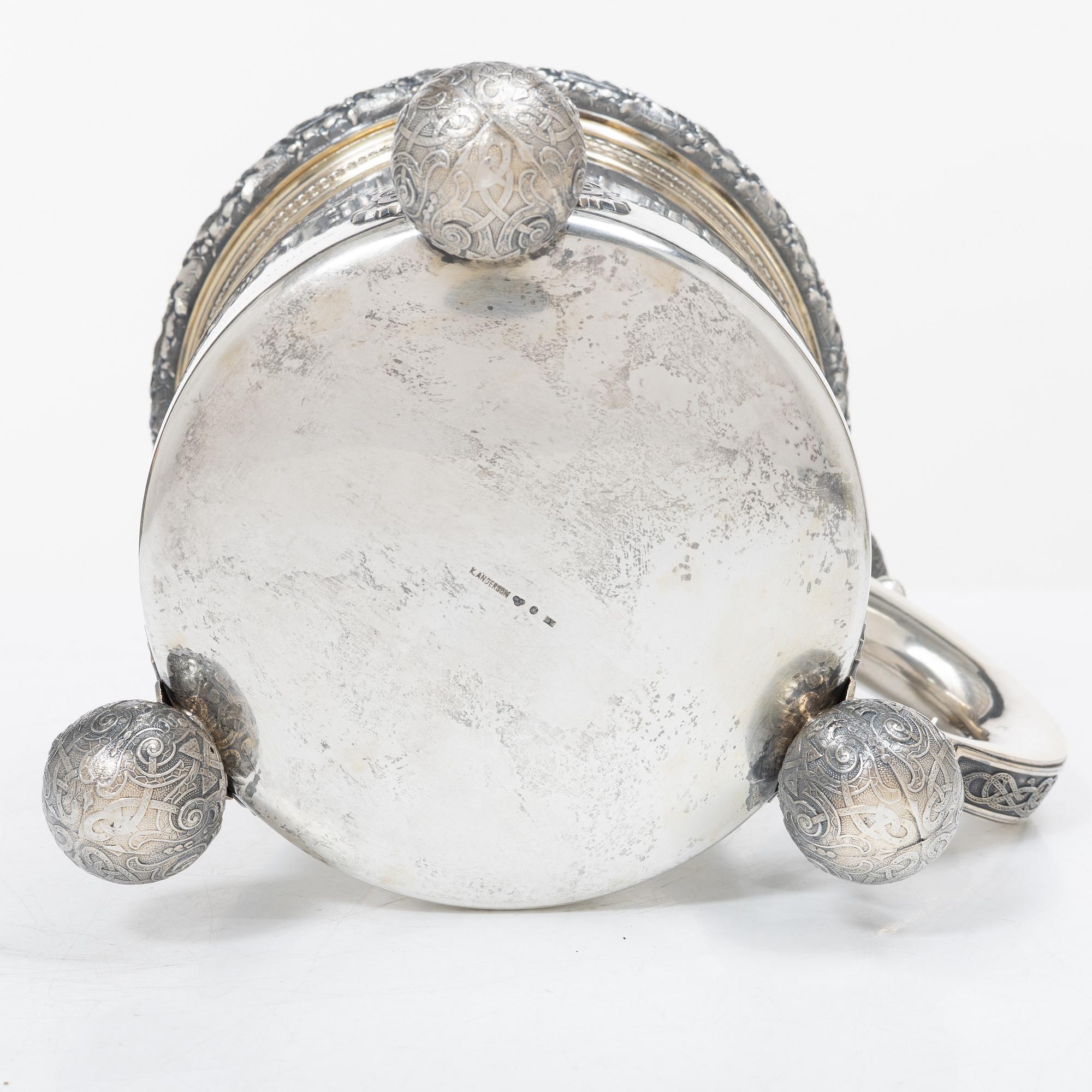 Karl Anderson, Dryckeskanna, silver, Stockholm 1906.