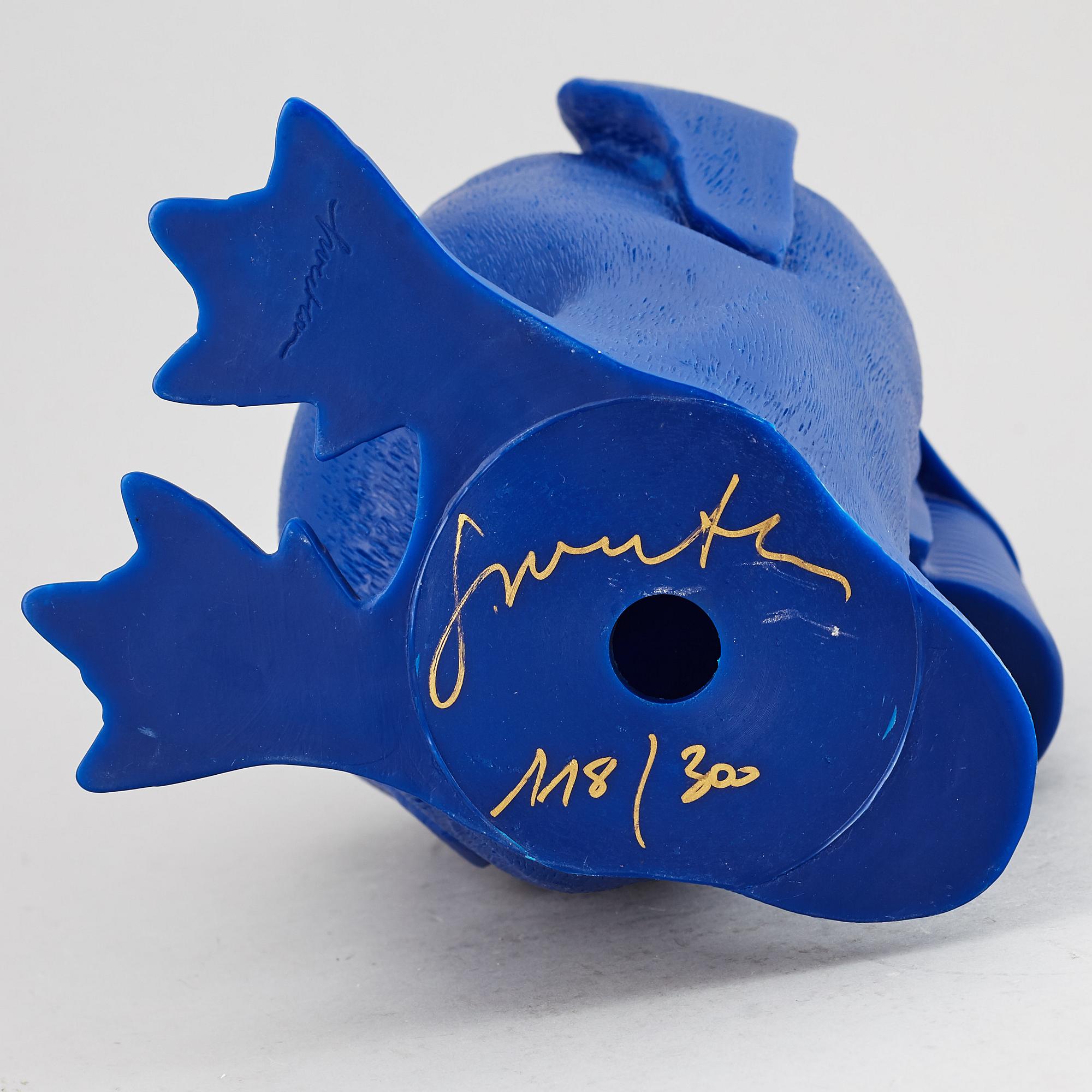WILLIAM SWEETLOVE, sculpture, plastic, signed 118/300.