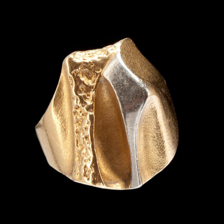 RING, 18k guld, platina. Lapponia, Finland, 1987. Vikt ca 10g.