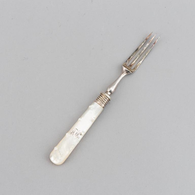 BESTICK, 24 delar, silver och pärlemor, Sheffield 1903.