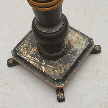 PIEDESTAL, sent 1800-tal.