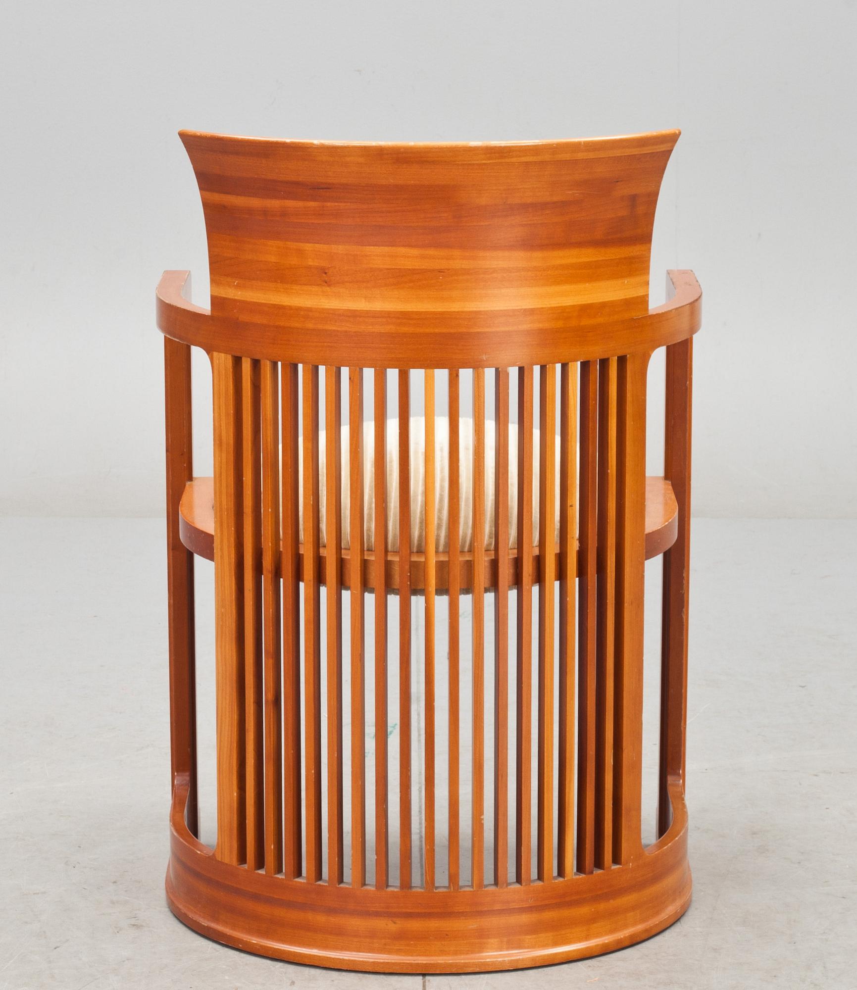 KARMSTOL, Frank Lloyd Wright, Cassina 1986.