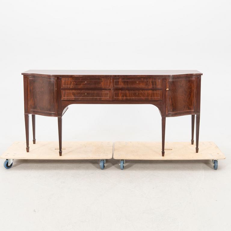 Sideboard Engelsk stil 1900-talets mitt.