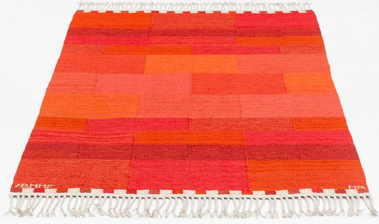 Marianne Richter, A carpet, "Muren röd", flat weave, ca 186 x 117 cm, signed AB MMF MR.