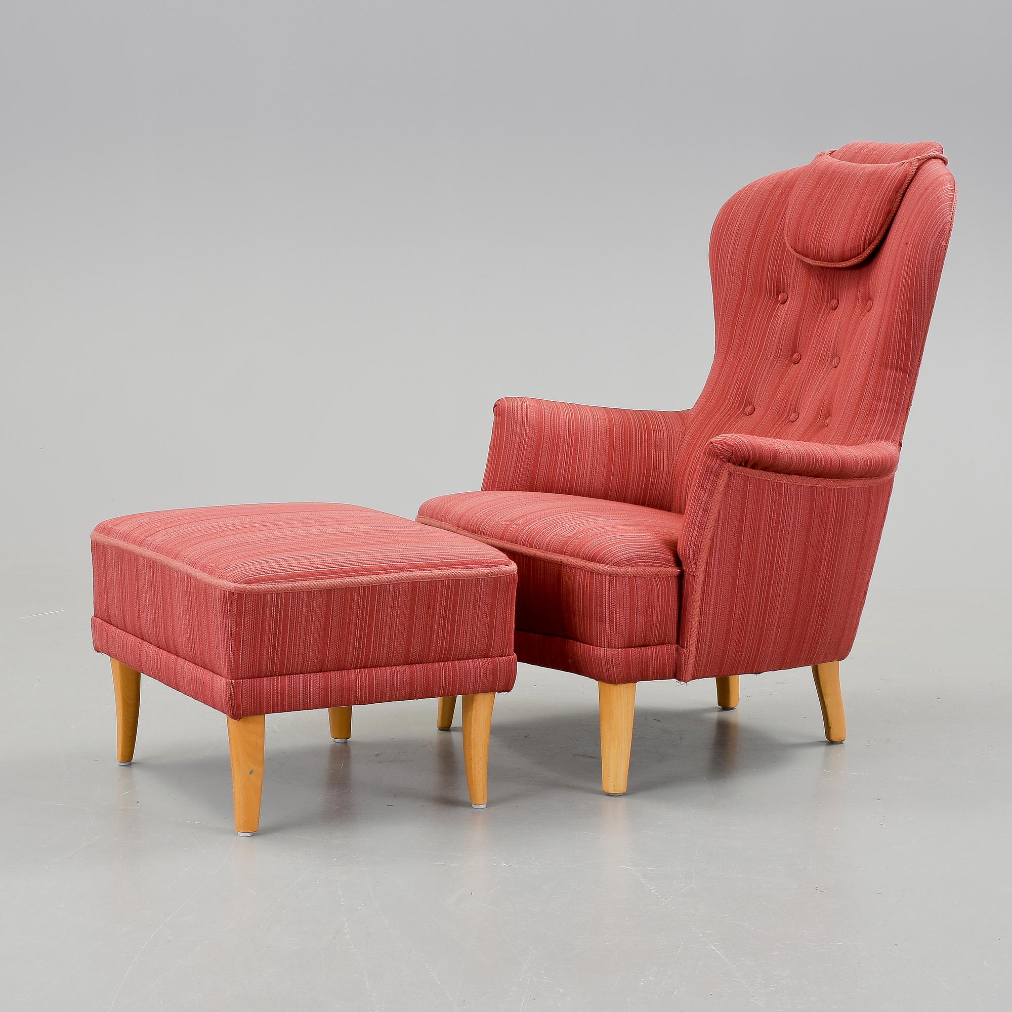 FÅTÖLJ samt FOTPALL, "Farmor", Carl Malmsten, 1900-talets slut.