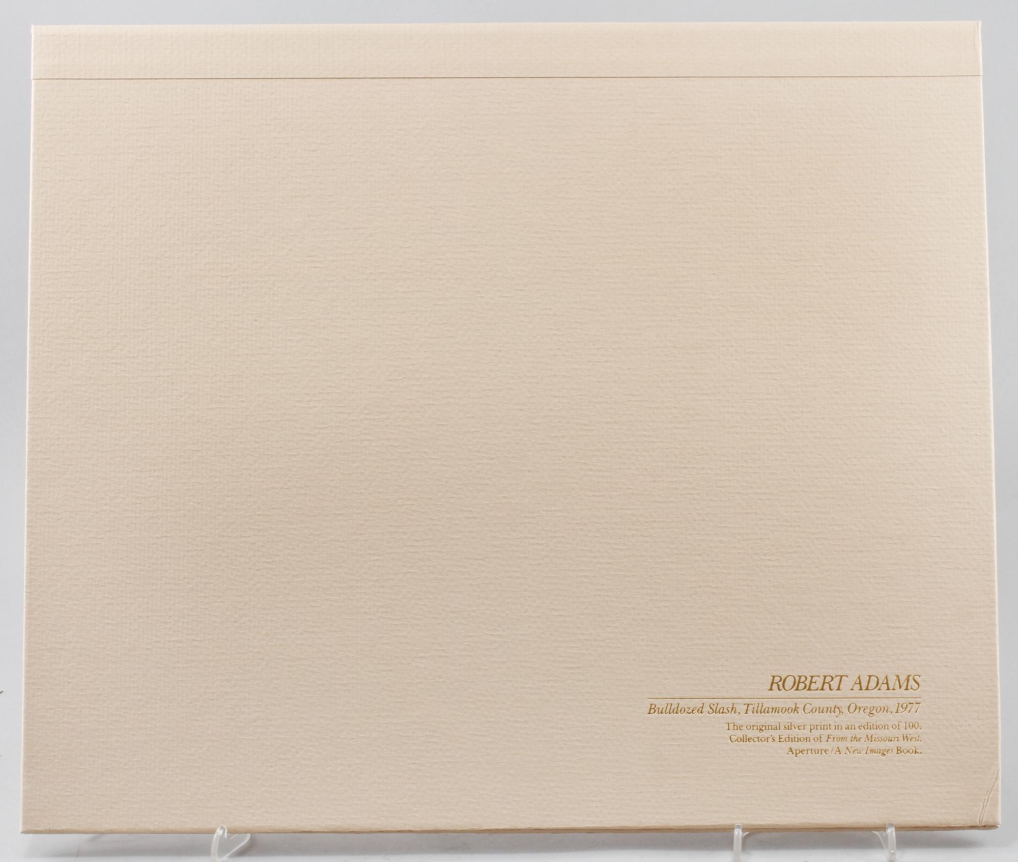 ROBERT ADAMS, fotografi, signerad á tergo.