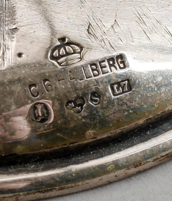 LOCKPOKAL, silver, CG Hallberg, Stockholm 1913. Vikt ca 204 g.