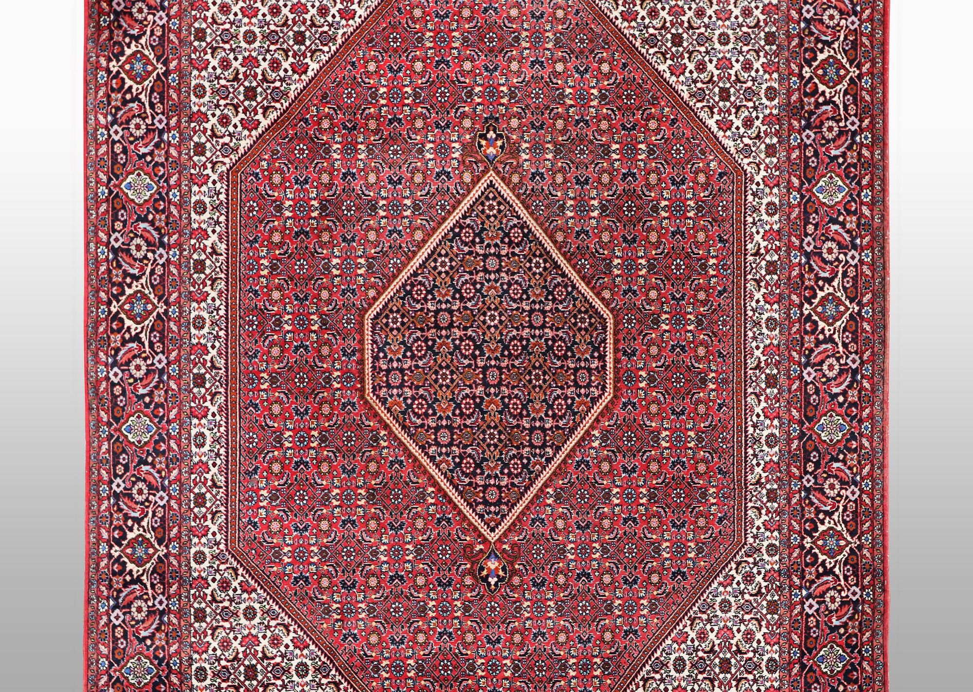 Matta, Bidjar tekab, ca 318 x 219 cm.