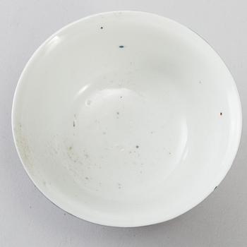 SKÅLFAT, samt SKÅL, porslin. Qingdynastin, 1800-tal.