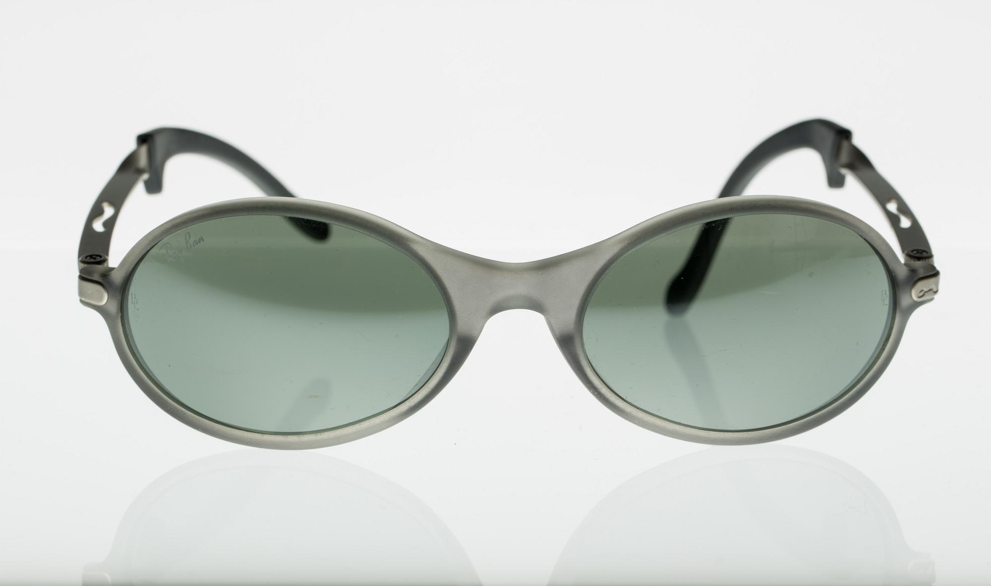 SOLGLASÖGON, Ray Ban.