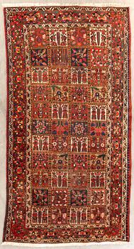 Matta Bachtiari semiantik ca 310 x 168 cm.