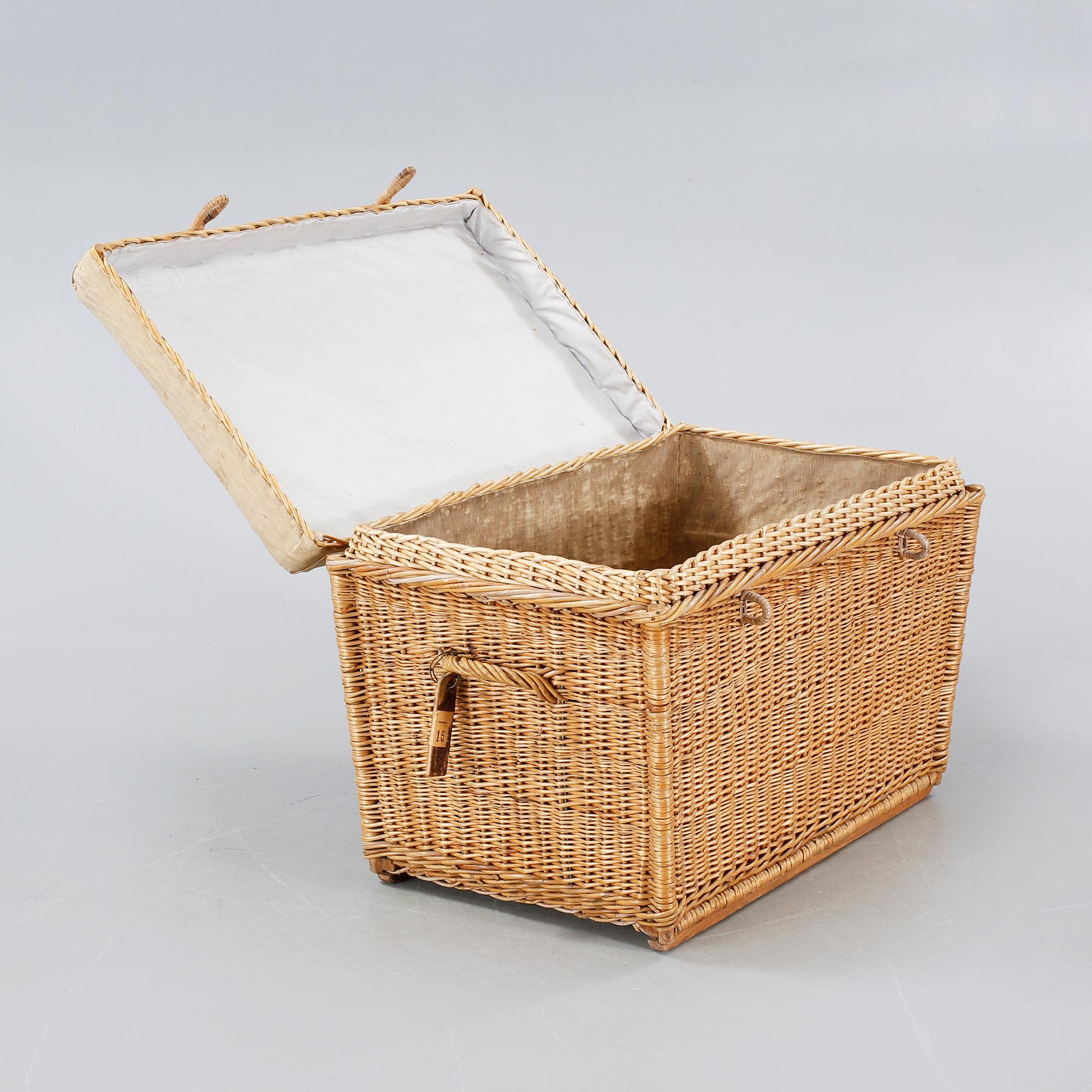 KISTA/KORG, rotting, 1900-tal.