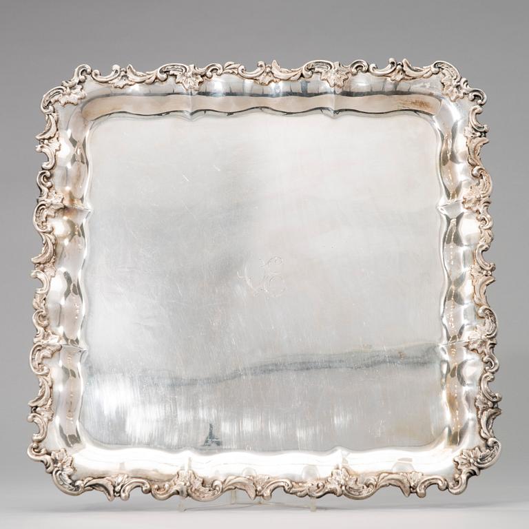 BRICKA, silver, Hopeakeskus, Tavastehus 1949. Vikt ca 1182 g.