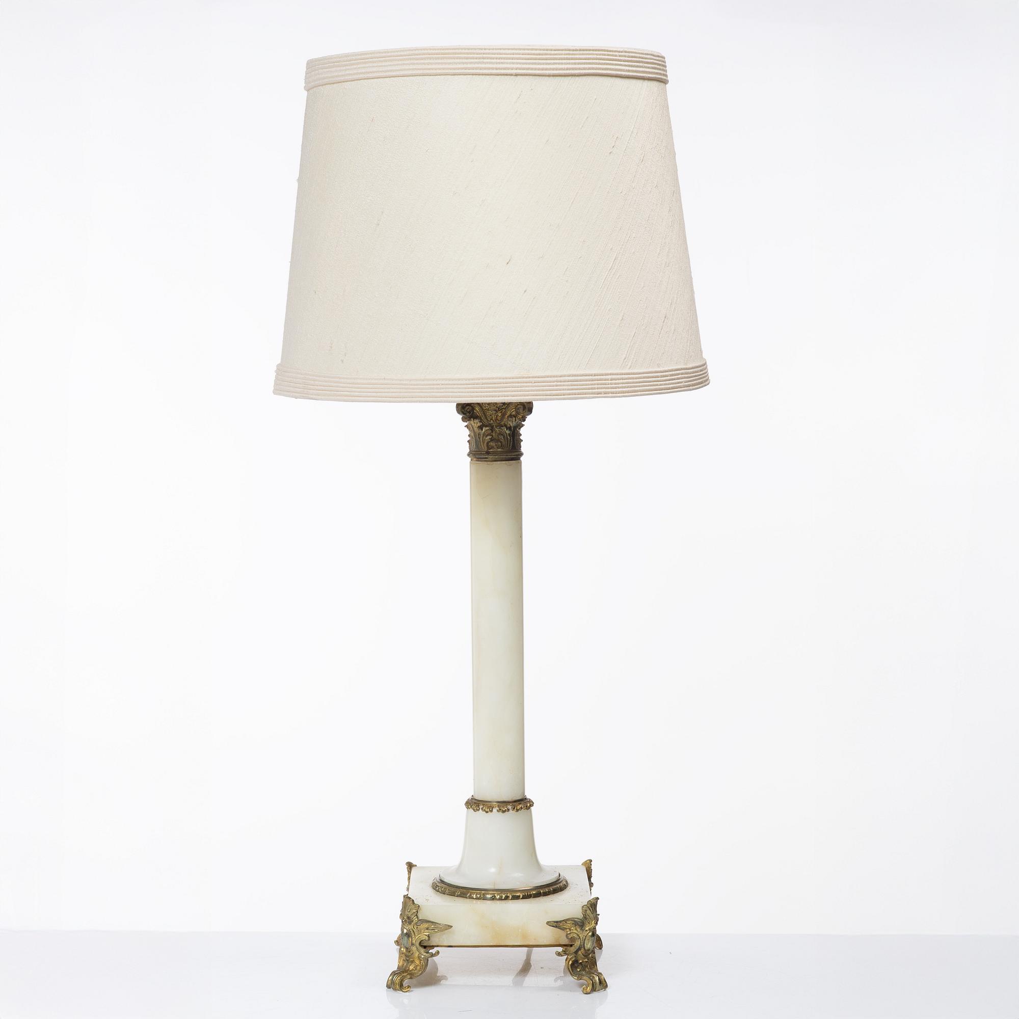 Bordslampa, 1900-talets första hälft.
