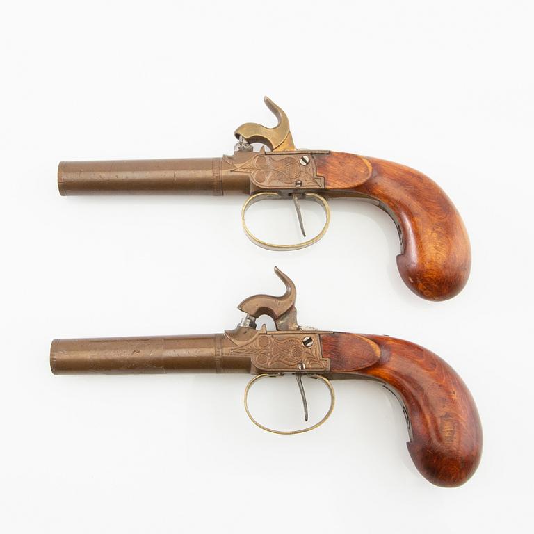 Percussion pistols, a pair, first half of the 19th century.