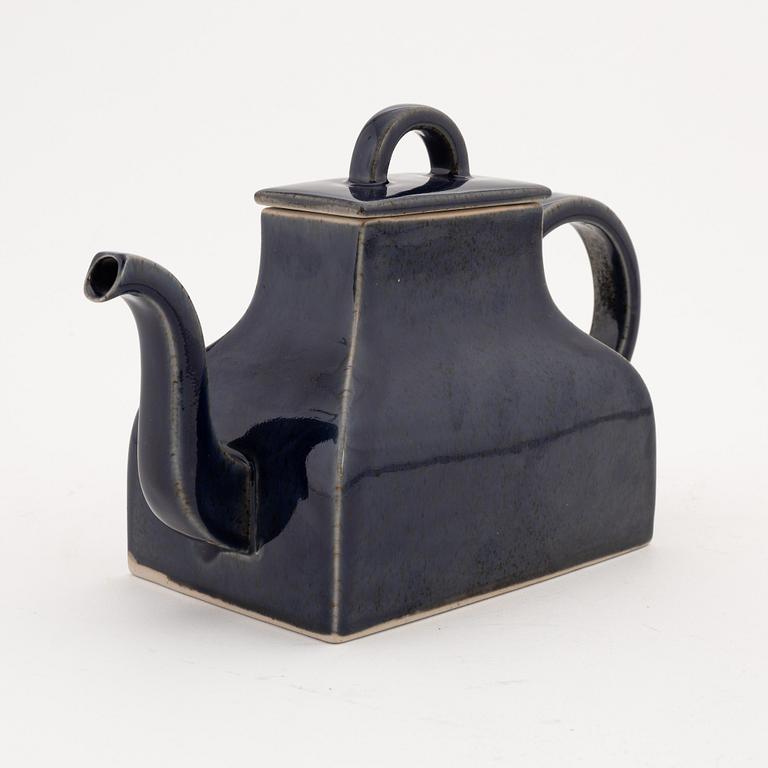 Signe Persson-Melin, tekanna, stengods, "Kinesen", Porslinsfabriken i Lidköping, numrerad 49/100.