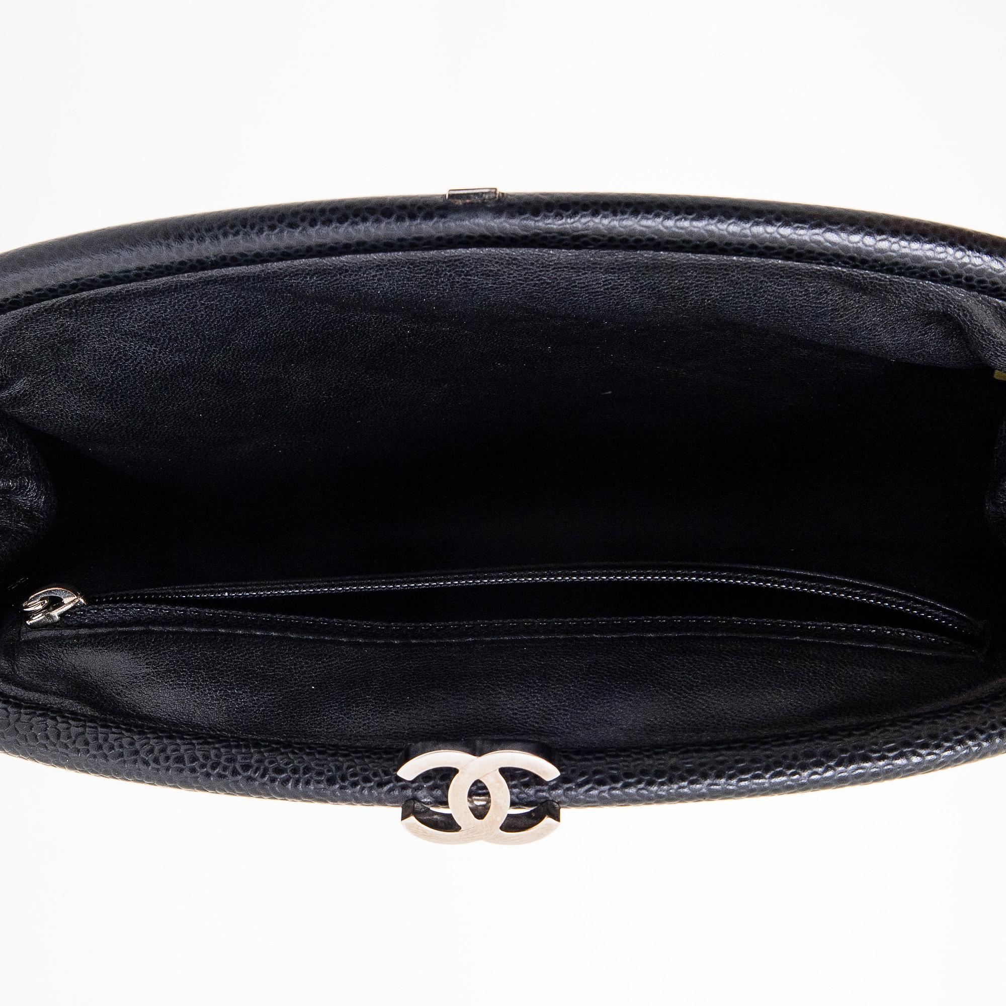 Chanel, A caviar leather clutch, 2006-2008.